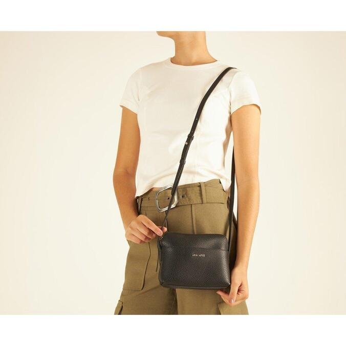 crossbody ana capri