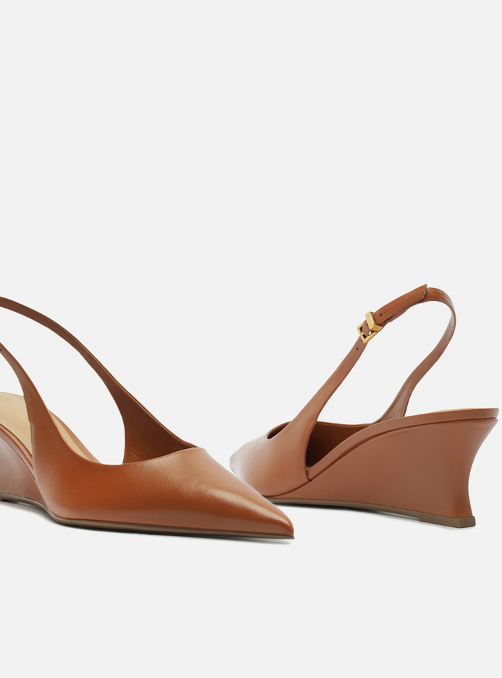 Scarpin Marrom Couro Salto Baixo Anabela Slingback