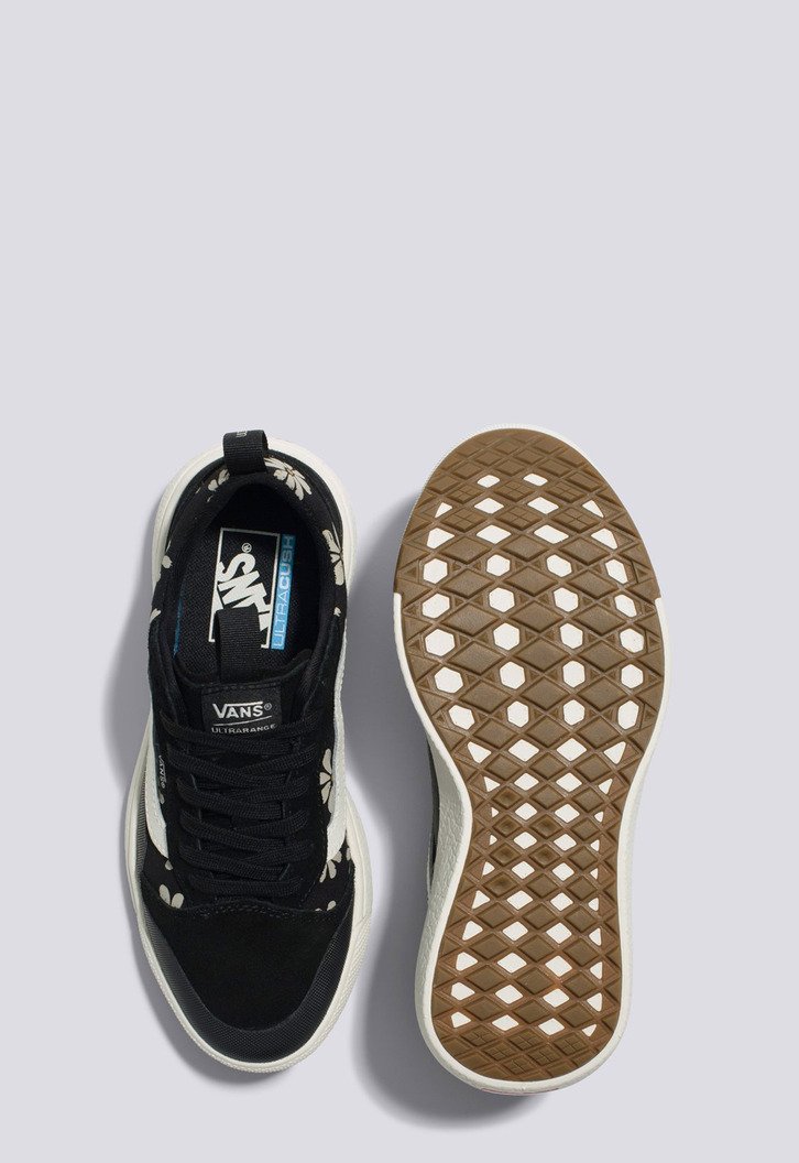 Tênis Ultrarange Exo Se Black White