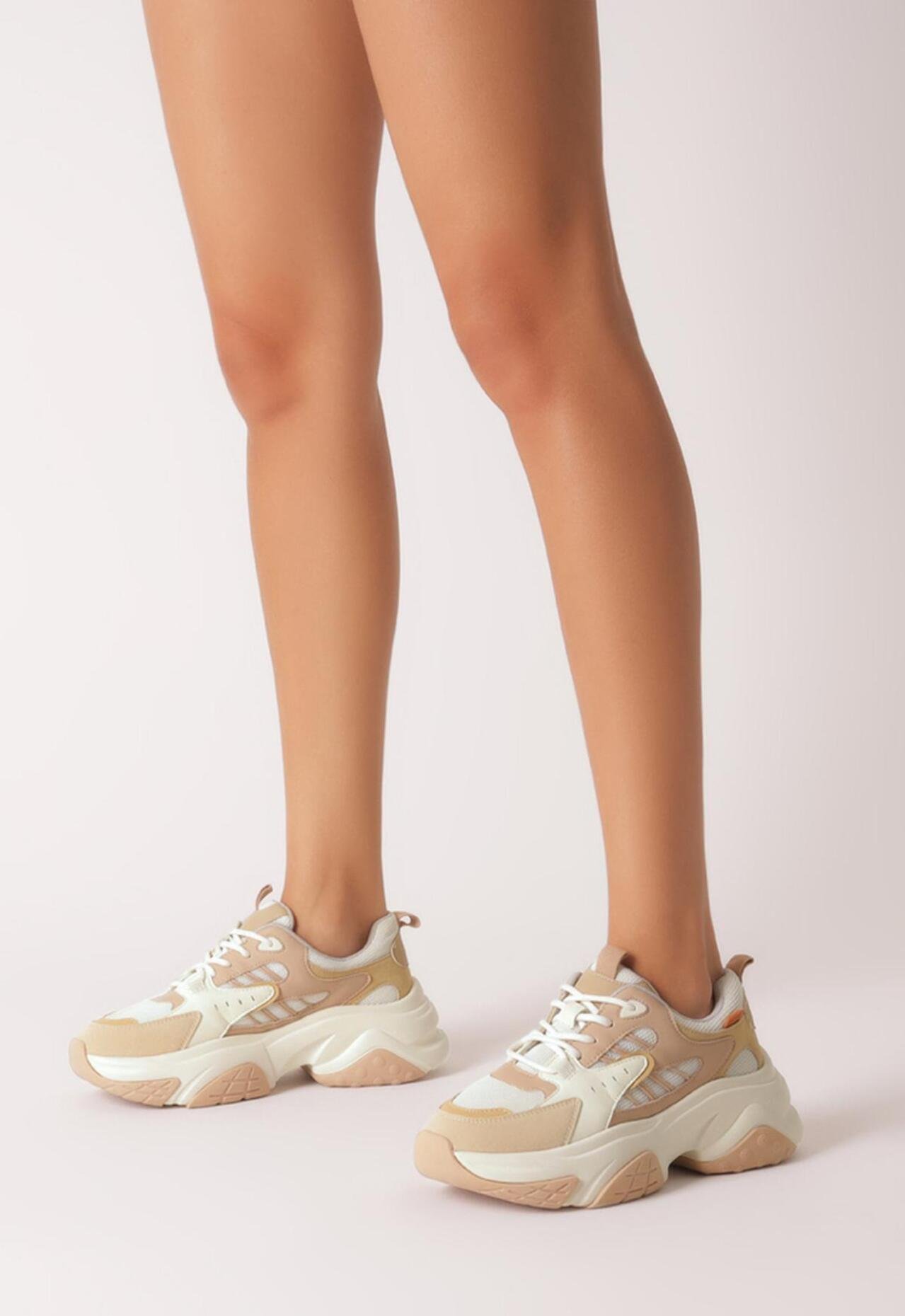 Tênis Branco E Bege Anacapri Chunky Vivi ZZ MALL