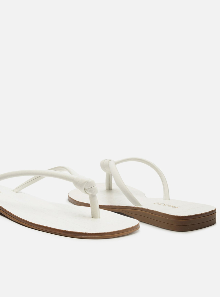 Rasteira Branca Arezzo Tiras Flip Flop