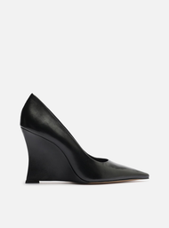 Scarpin Preto Couro Salto Alto Anabela