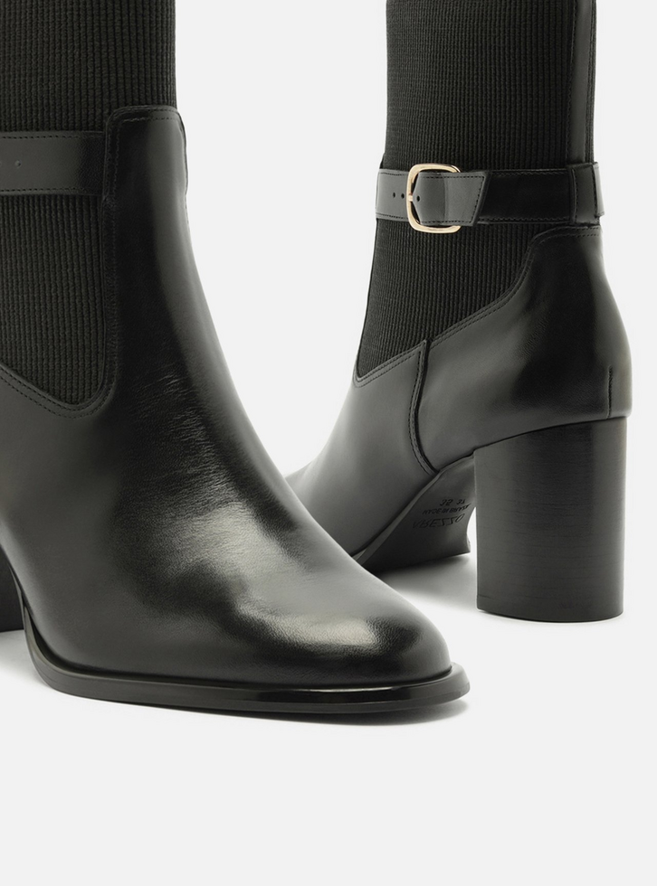 Bota Preta Couro Cano Médio Salto Bloco | ZZ MALL