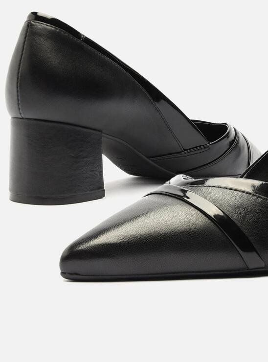 Scarpin Preto Arezzo Couro Verniz Salto Baixo Bloco