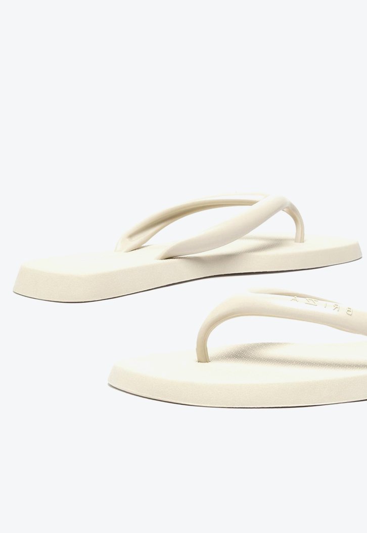 Chinelo De Dedo Off-white Brizza Bico Quadrado