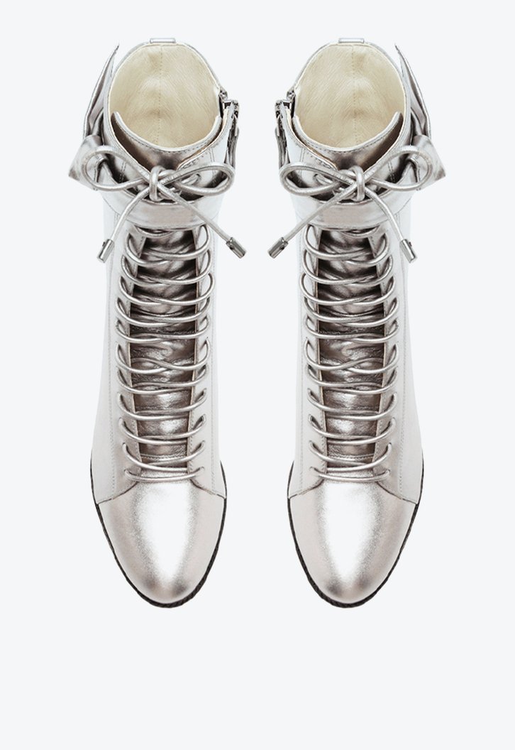 Evelyn Bootie Flat Grafite