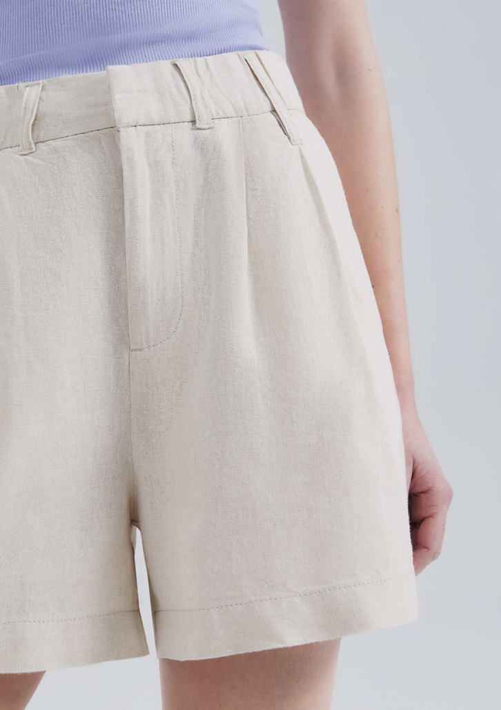 Shorts Bege Hering De Alfaiataria Em Linho