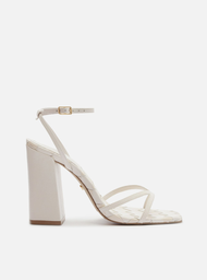 Sandália Branca Off-white Arezzo Tressê Salto Bloco