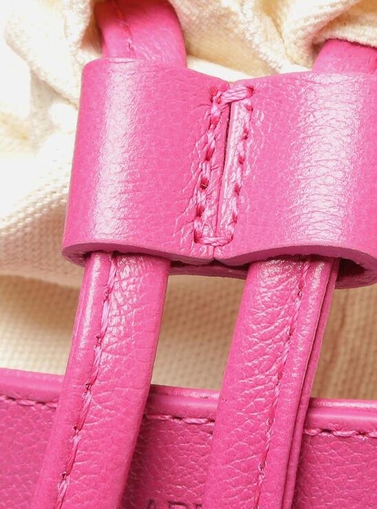 BOLSA BUCKET ROSA AREZZO FRANJAS LUCI MÉDIA