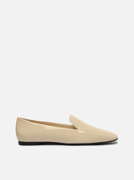 Mocassim Off-white Arezzo Verniz Bico Quadrado Easy