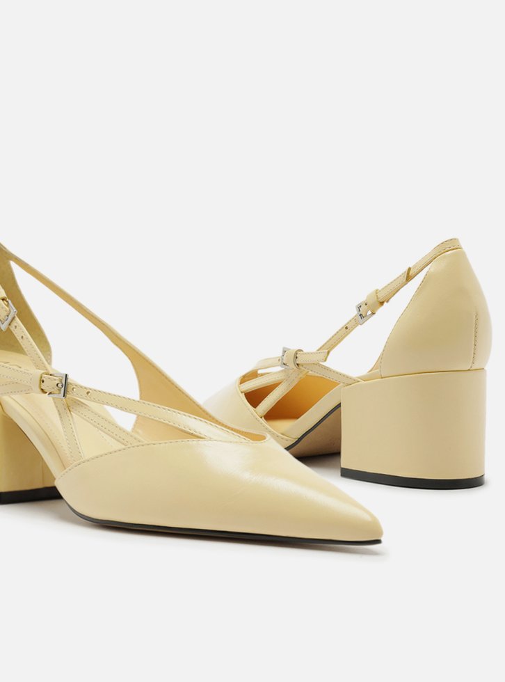 Scarpin Amarelo Couro Bloco Semi Aberto Fivelas