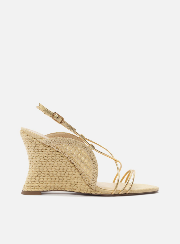 Sandália Dourada Ráfia Anabela Curvo Tiras Finas