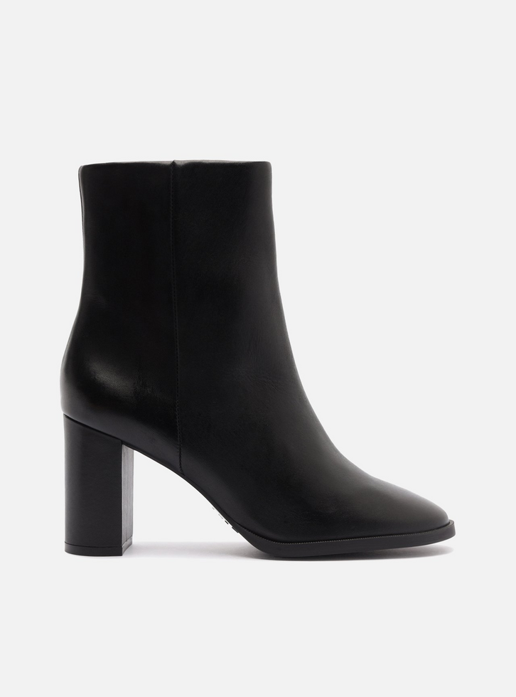 Bota Preta Couro Salto Bloco Cano Curto