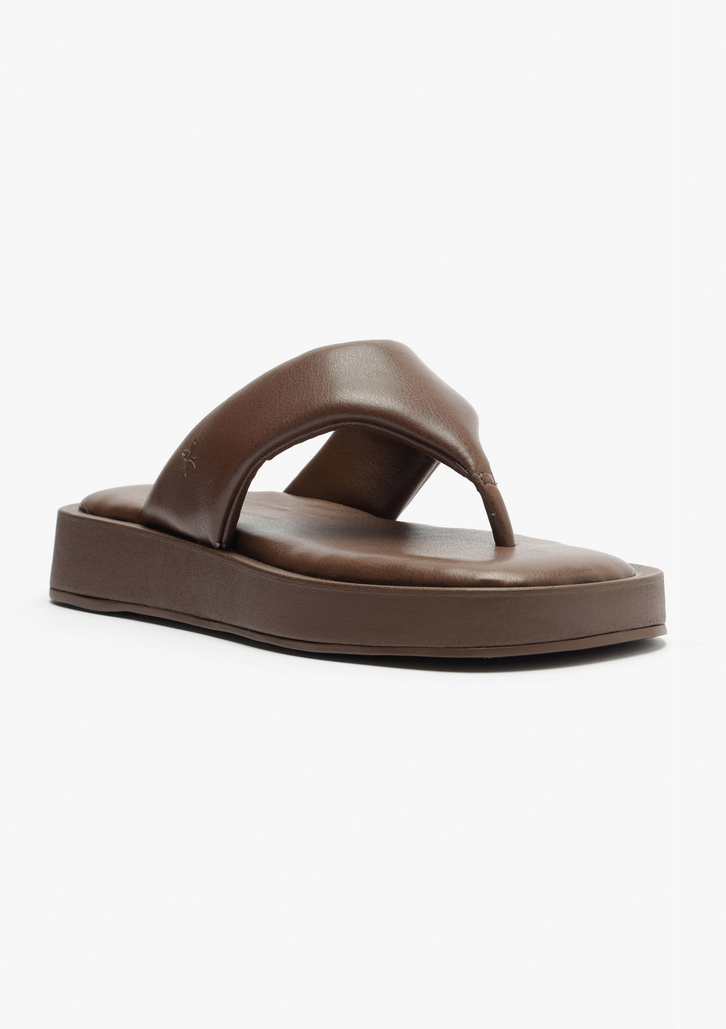 Sandália Flatform Preta Hering Tira Acolchoada