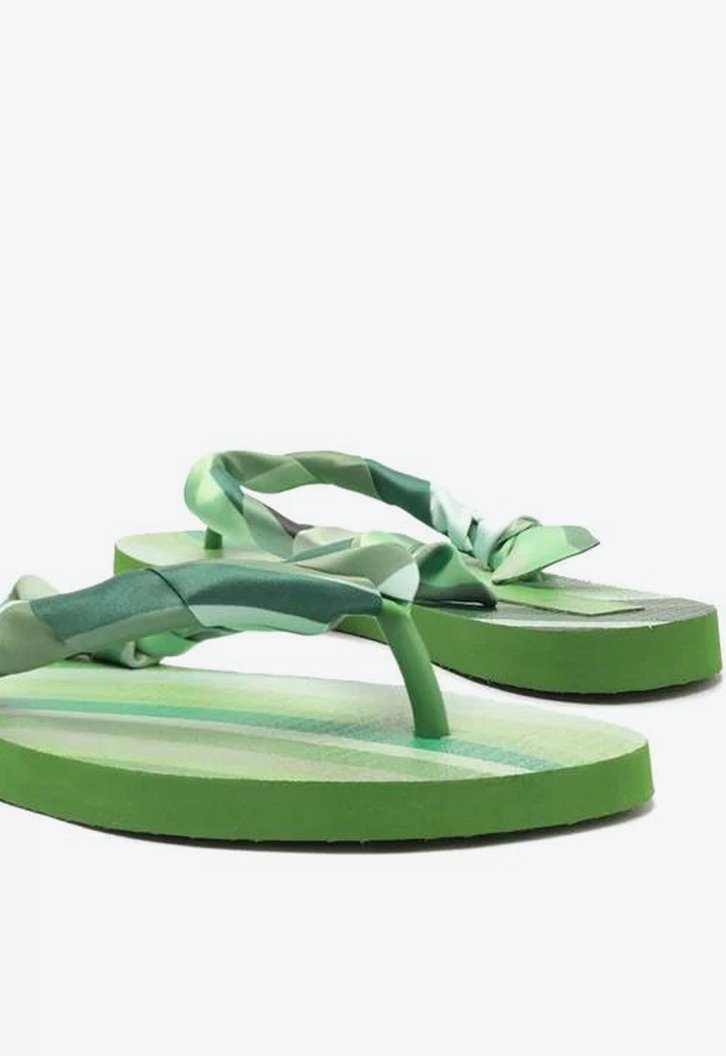 Chinelo De Dedo Verde Brizza  Estampa Tiras Triya