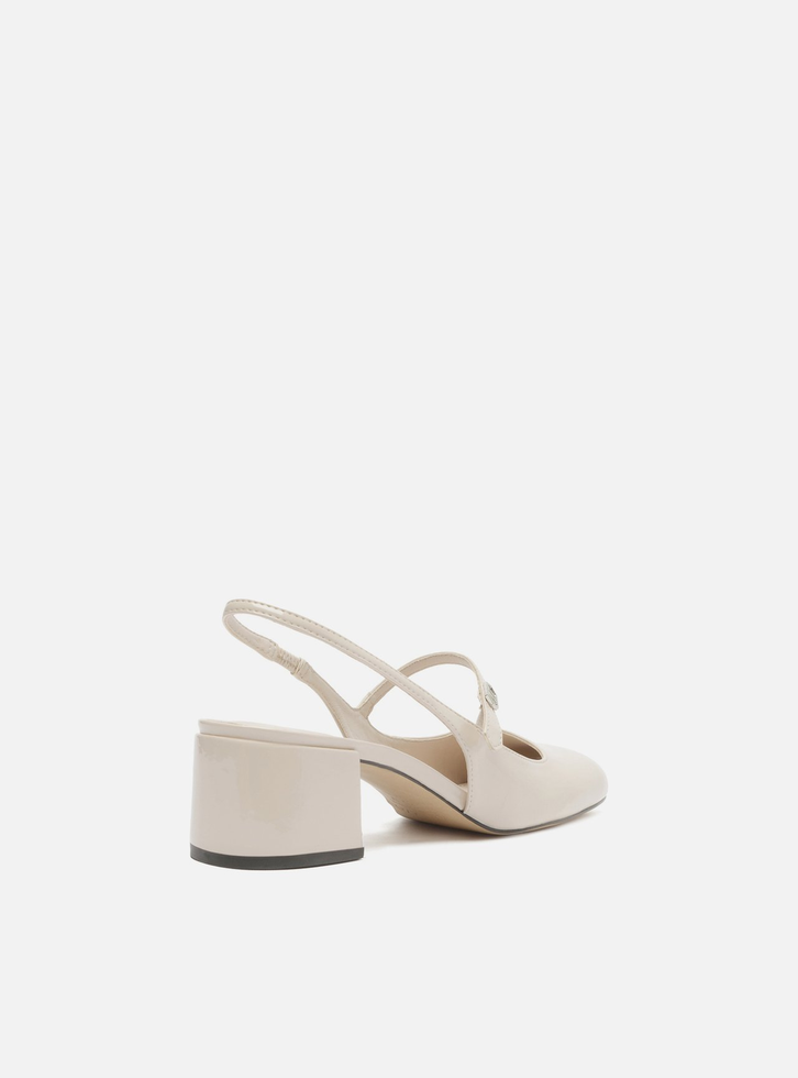 Sapato Branco Arezzo Boneca Verniz Slingback