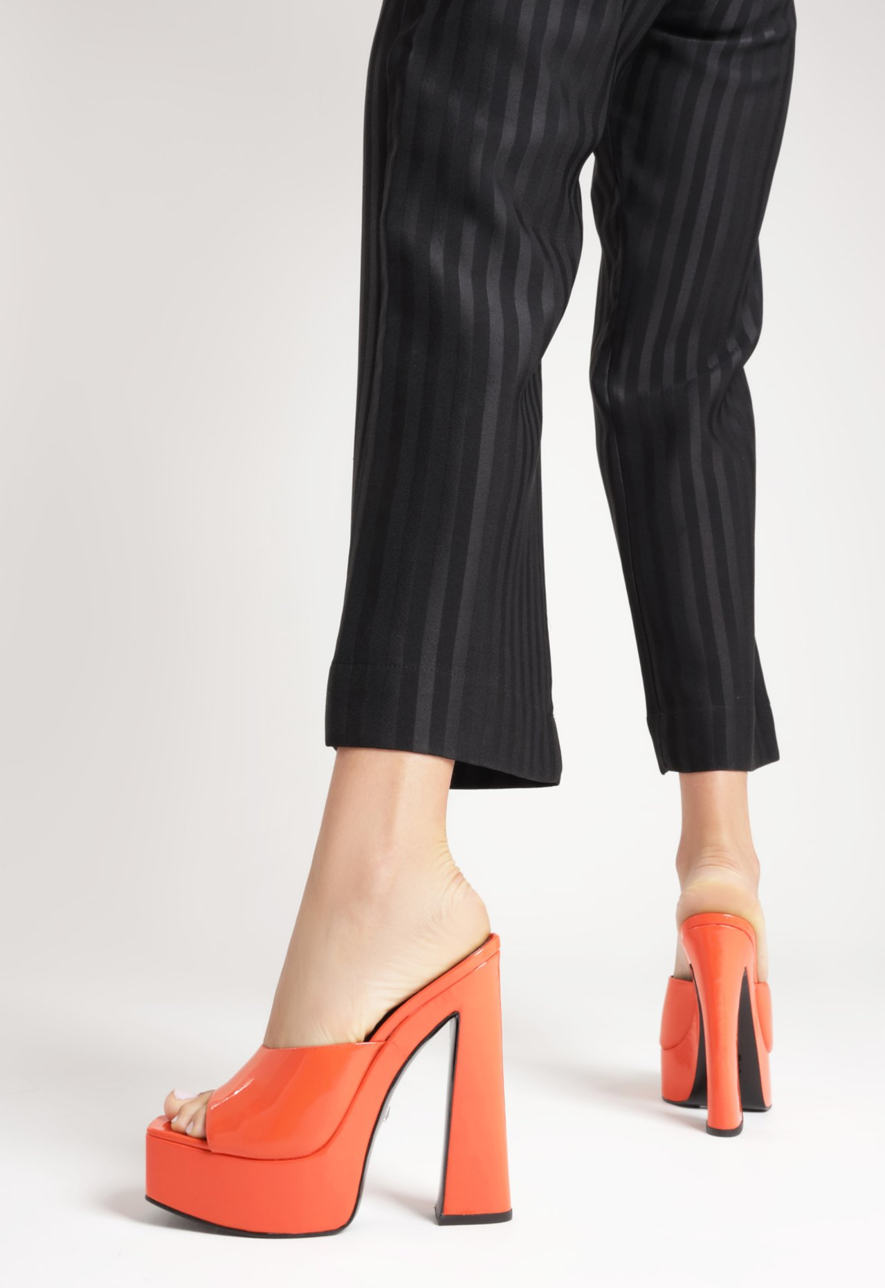 Sapato Mule Plataforma Laranja Schutz New Wedge | ZZ MALL