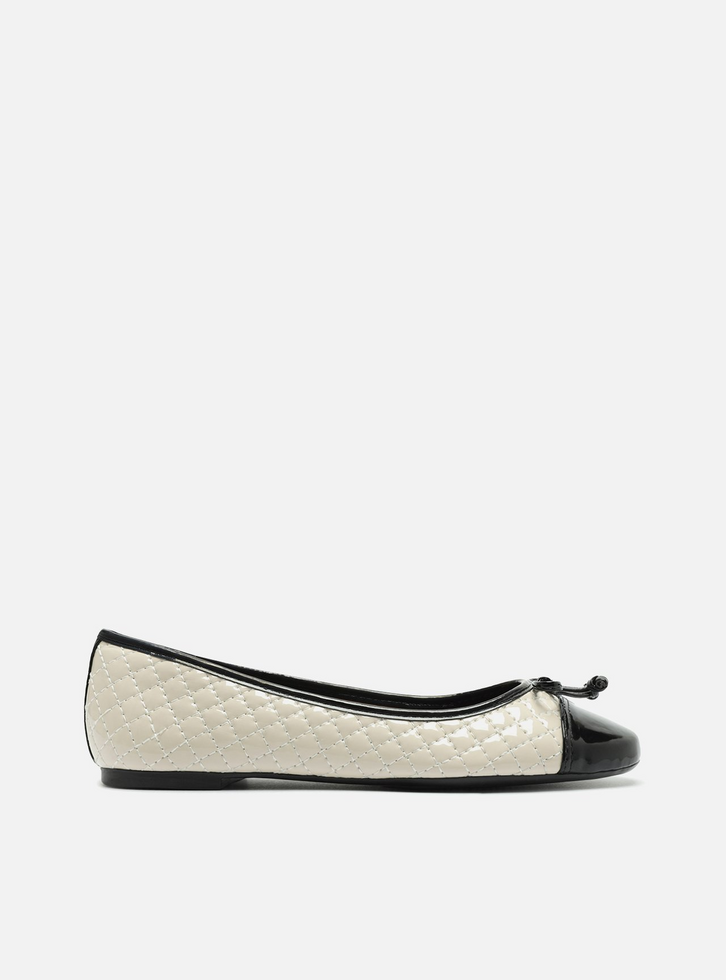 Sapatilha Preta Arezzo Classic E