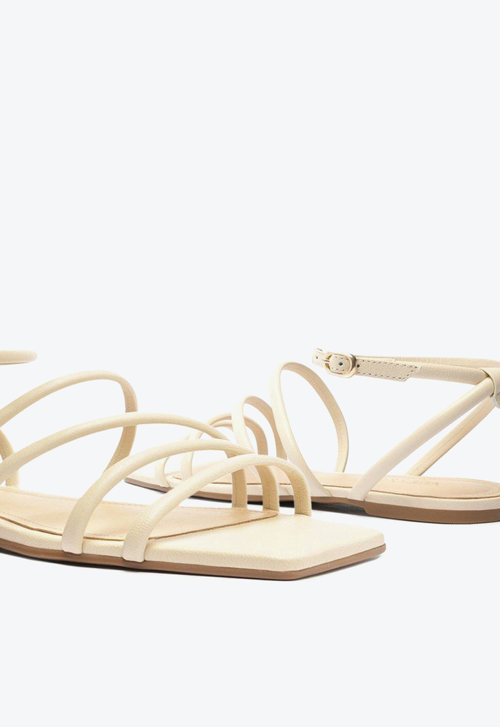 Sandália Rasteira Off-White Arezzo Bico Quadrado Tiras