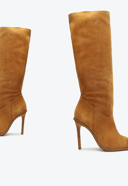 Bota Salto Fino Cristin Camurça Caramelo