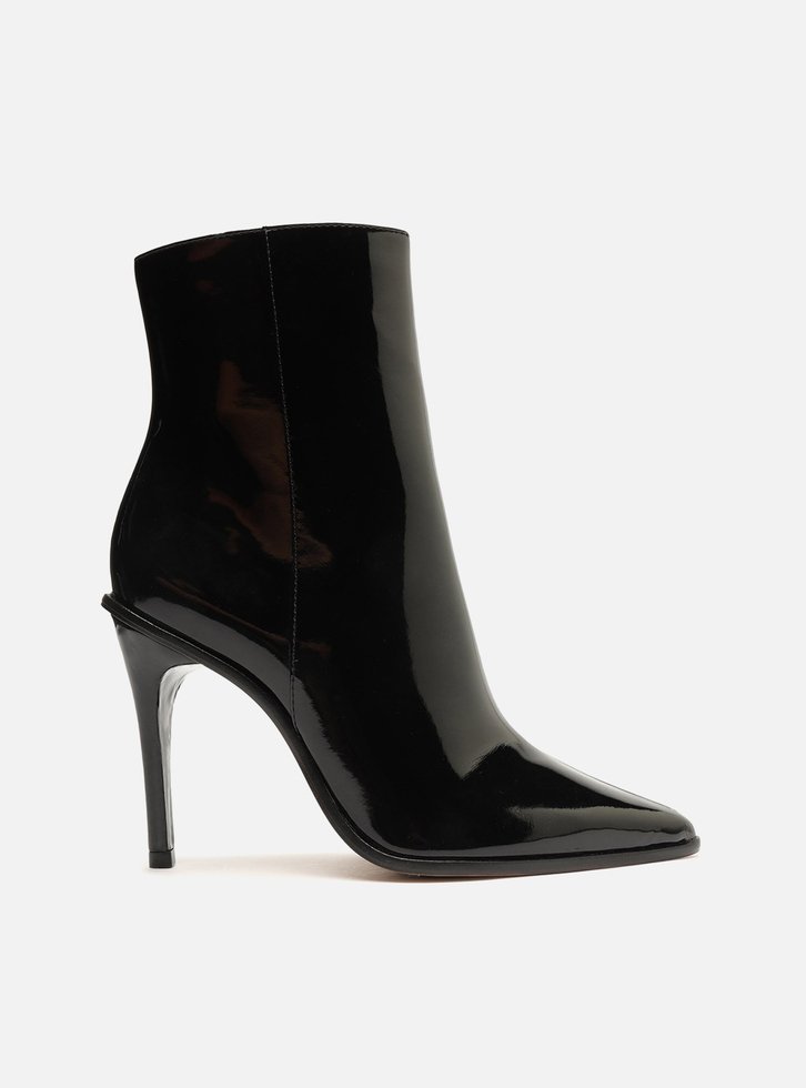BOTA PRETA AREZZO VERNIZ CANO CURTO SALTO ALTO FINO