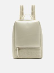 Mochila Branca Grande Bolso Frontal Palha