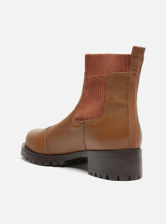 BOTA MARROM AREZZO TRATORADA