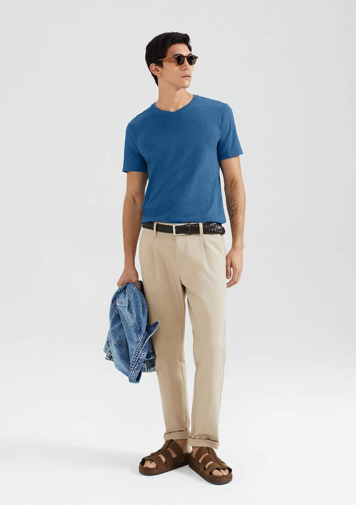 Camiseta Básica Azul Indigo Hering Slim Gola V Em Malha Flamê
