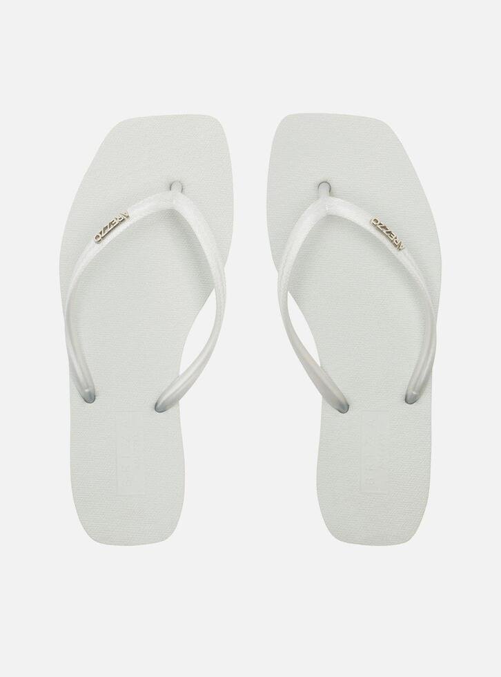 Chinelo de Dedo Prata Quadrado Flatform Brizza