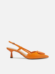 Scarpin Laranja Arezzo Couro Bico Fino Slingback Detalhe