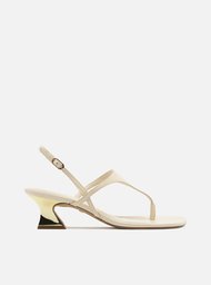 Sandália Off-White Salto Médio