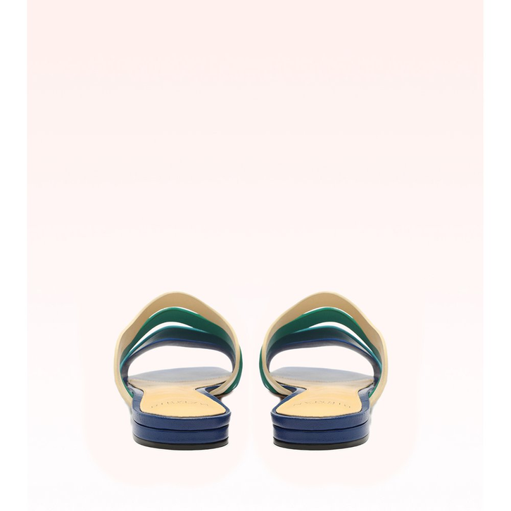 Aila Flat Moonlight