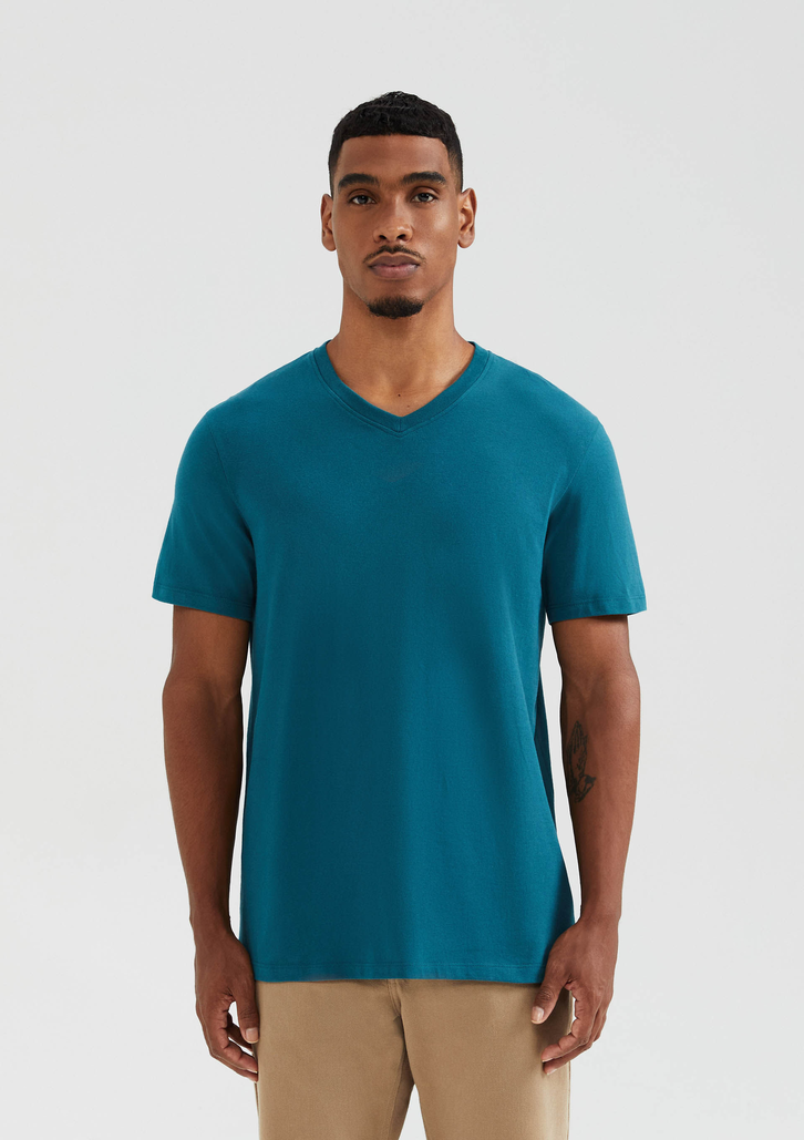 Camiseta Básica Verde Escuro Hering Masculina Manga Curta Gola V World