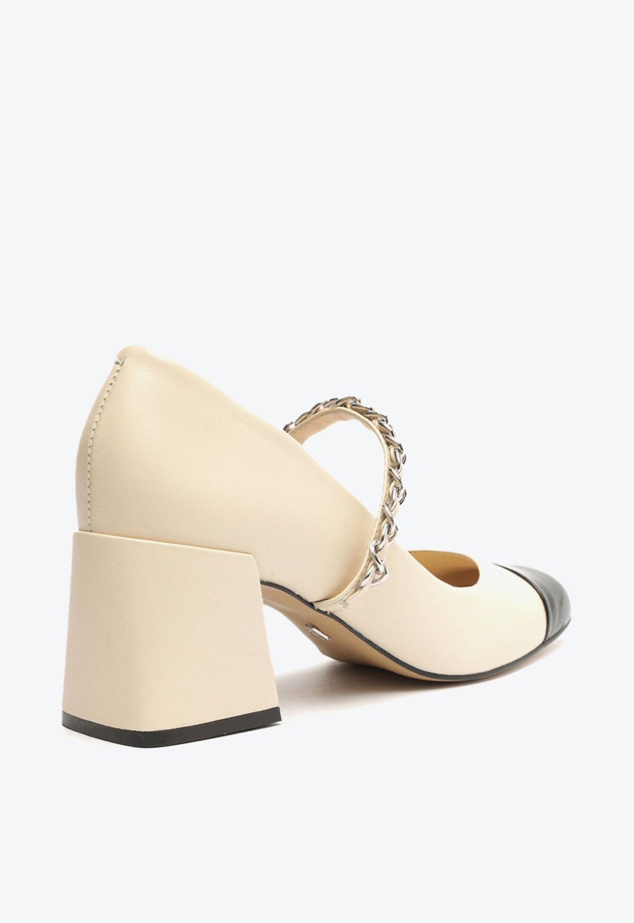 【正規通販】 Sapato Off-white Arezzo Boneca Couro Salto Bloco Tira 帽子