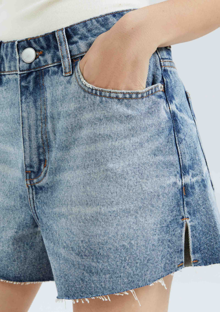 Shorts Jeans Azul Marinho Hering Cintura Média