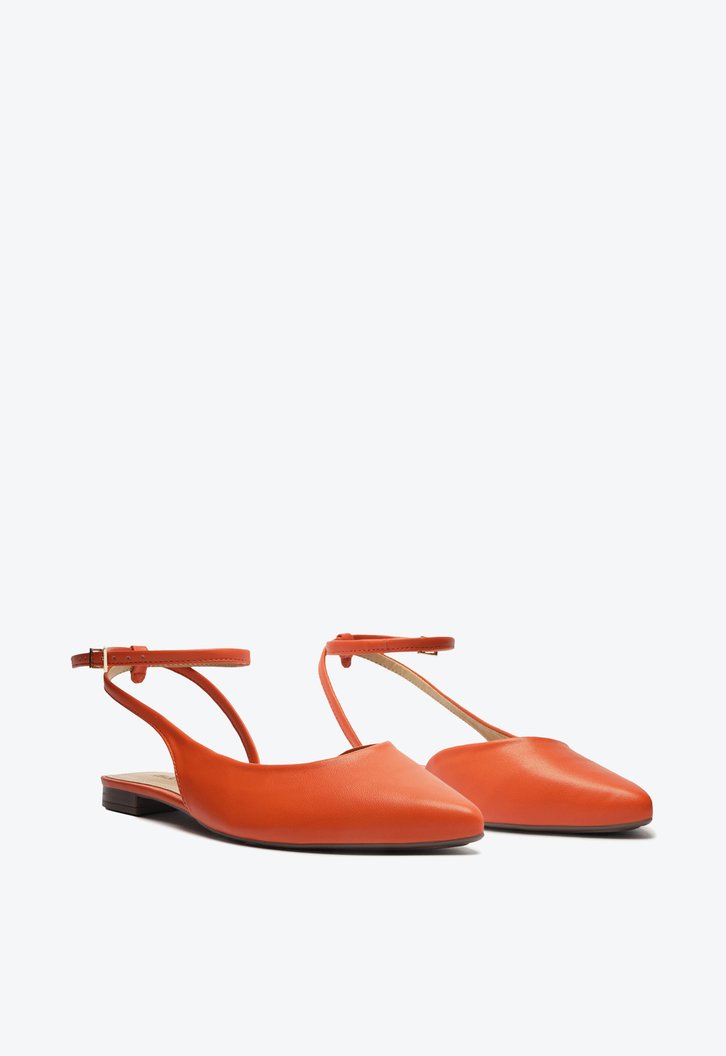 Sapatilha Bico Fino Laranja Fivela