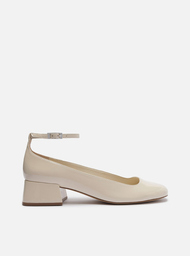 Sapato Off-white Arezzo Boneca Verniz Salto Bloco Fivela