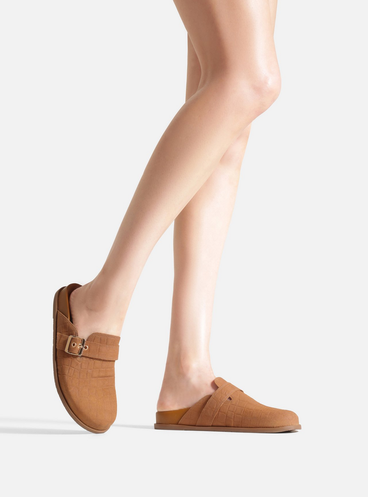 Mule Clog Marrom Acamurçada Croco Fivela