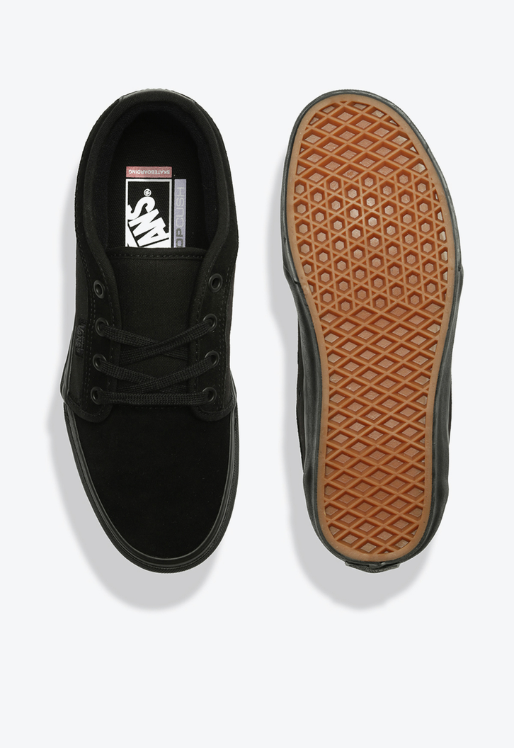 Tênis Skate Chukka Low Blackout
