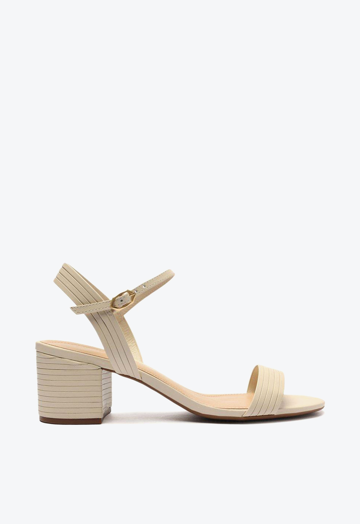 Sandalia off white shop arezzo