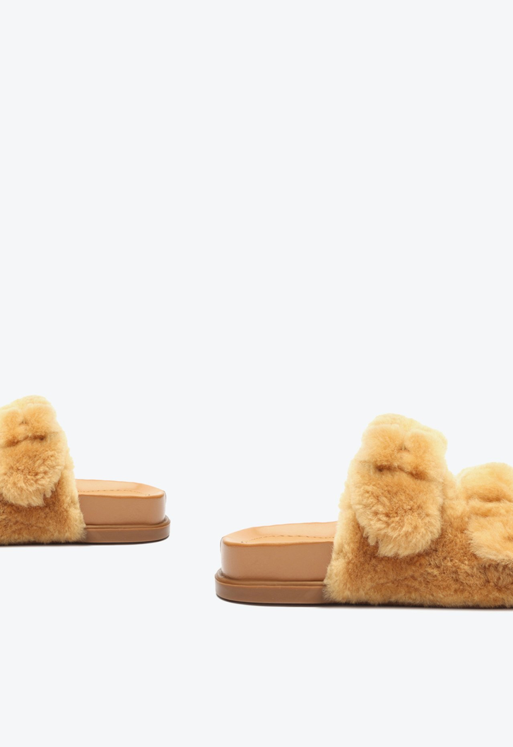 Sandália Slide Fivelas Pelos Comfy Amarela