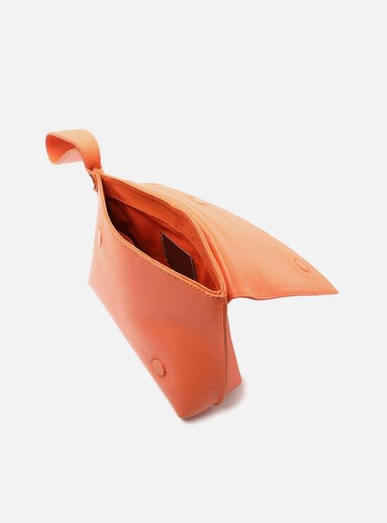 CLUTCH LARANJA AREZZO COURO MÉDIA GEOMÉTRICA