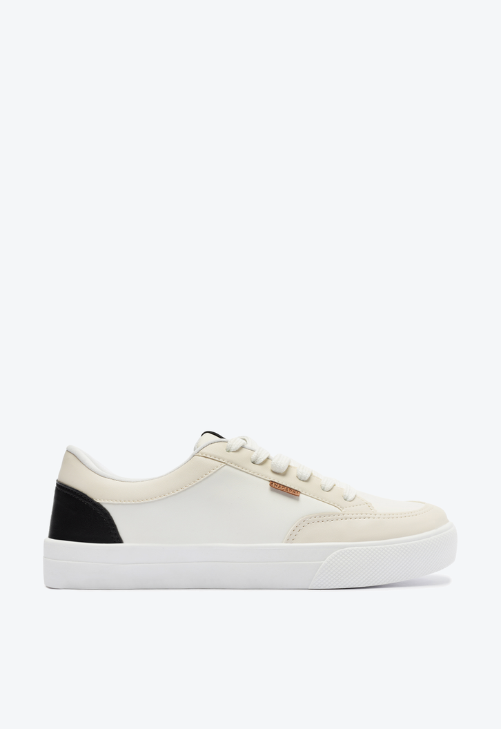Tênis De Amarrar Branco E Preto Anacapri Atemporal