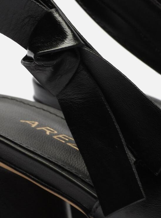 SCARPIN PRETO AREZZO COURO BLOCO SLINGBACK LAÇO