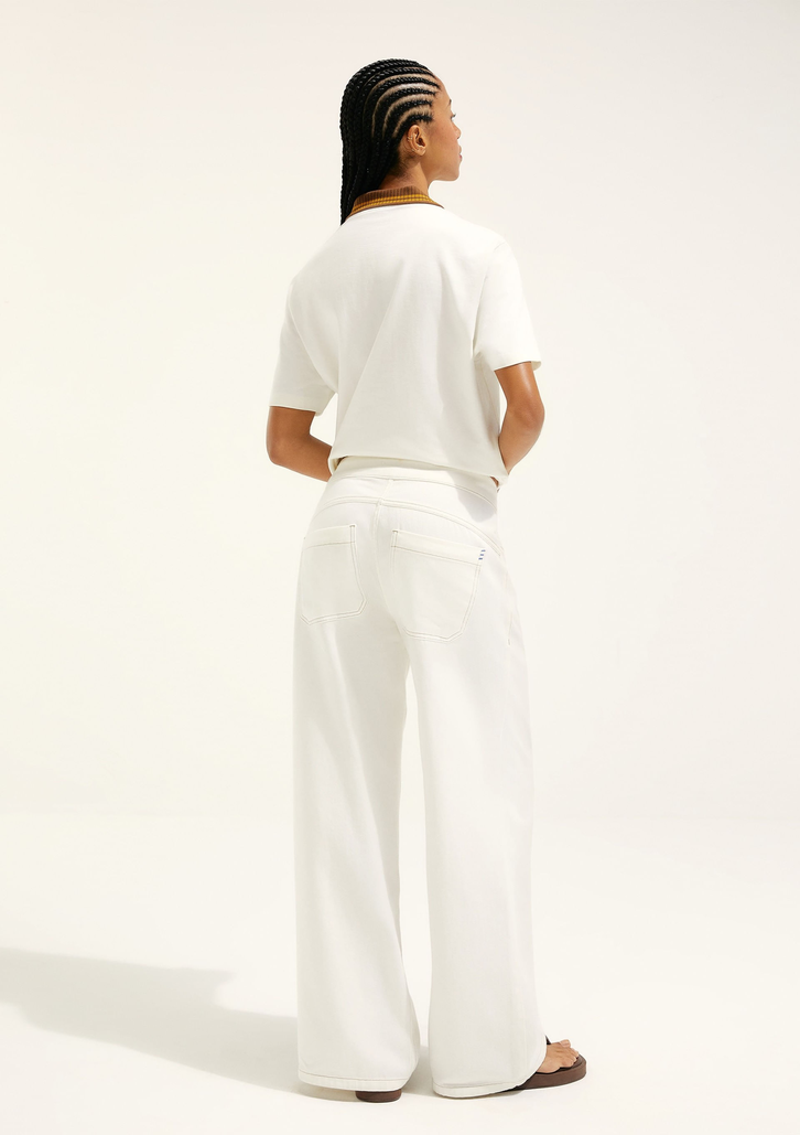 Calça Off White Hering de Sarja Reta Hering + Cosmo