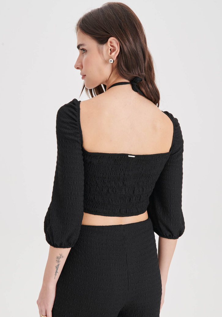 Blusa Preto My Favorite Things Cropped com Cut Out