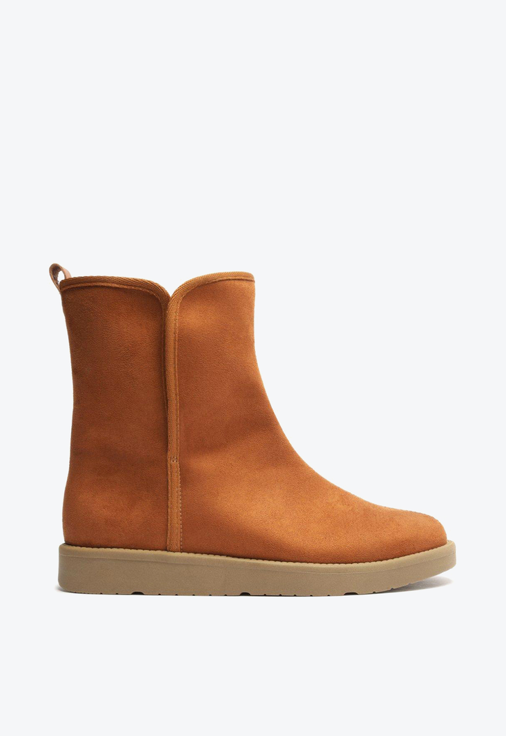 Bota Marrom Arezzo Camurça Salto Baixo Home
