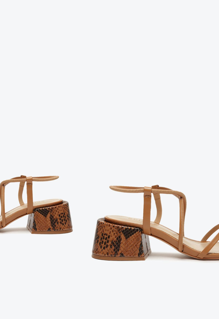 Sandália Schutz Ecower Rich Tan