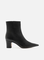 Bota Preta Arezzo Couro Cano Curto Bico Fino