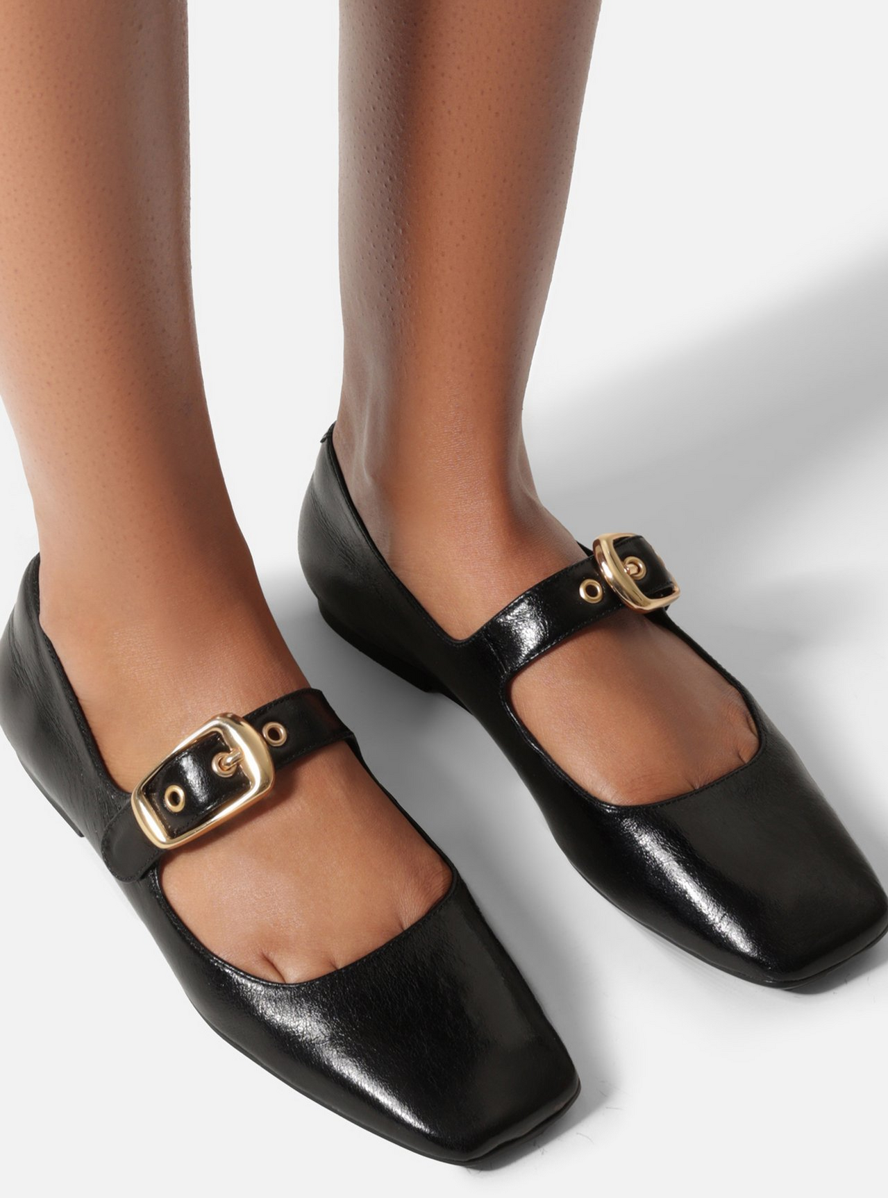 SNIDEL - BKT Sapatilha Preta Couro Bico Quadrado Fivela | ZZ MALL